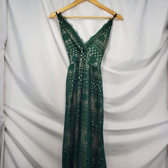 Vici Dresses & Skirts - VICI Women's Green V-neck Sleeveless Lace Maxi Dress Large (C-1)